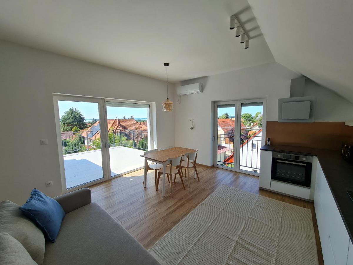 Darnay20 Vendeghaz Apartment Gyenesdiás Екстериор снимка