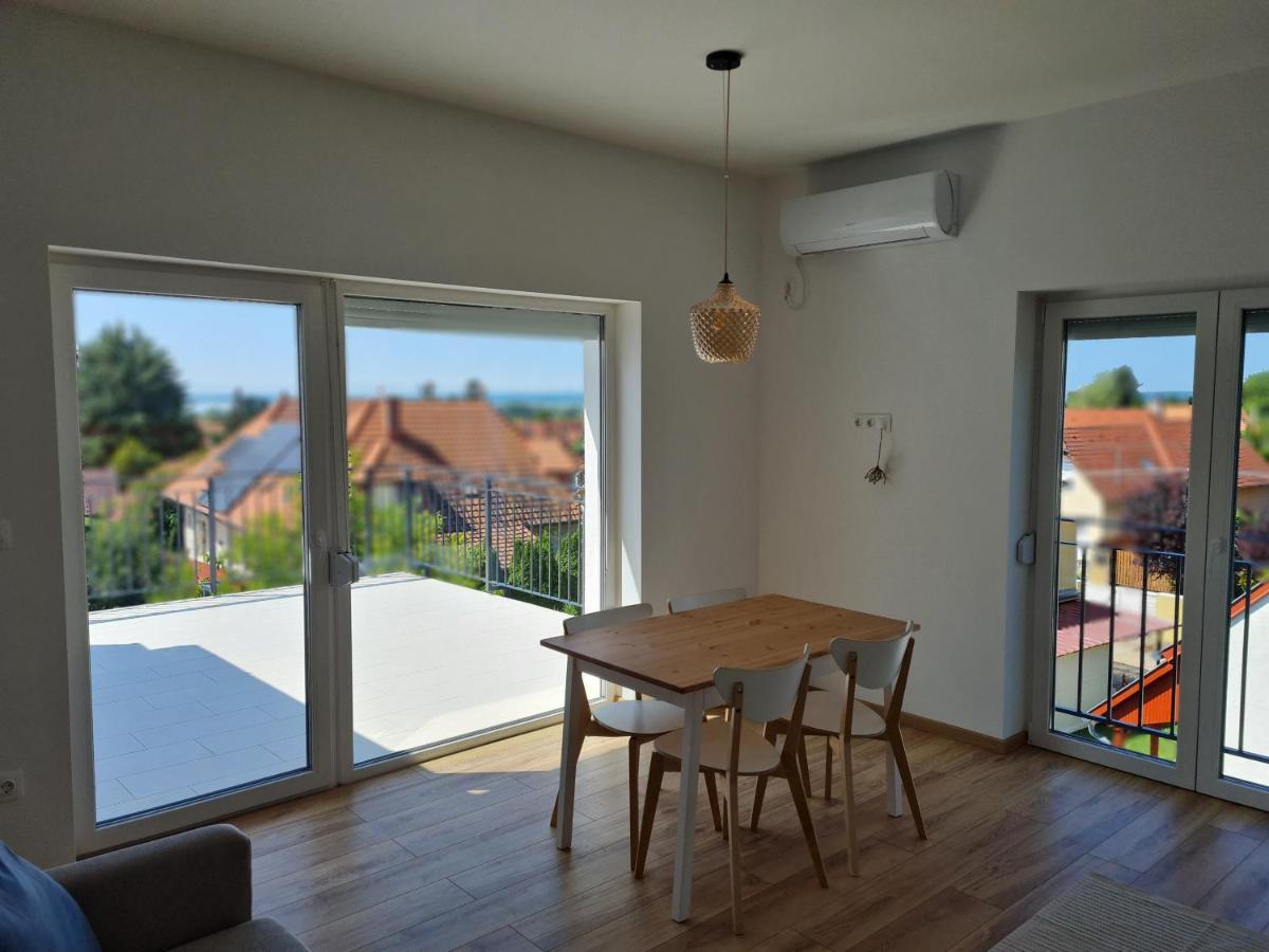 Darnay20 Vendeghaz Apartment Gyenesdiás Екстериор снимка