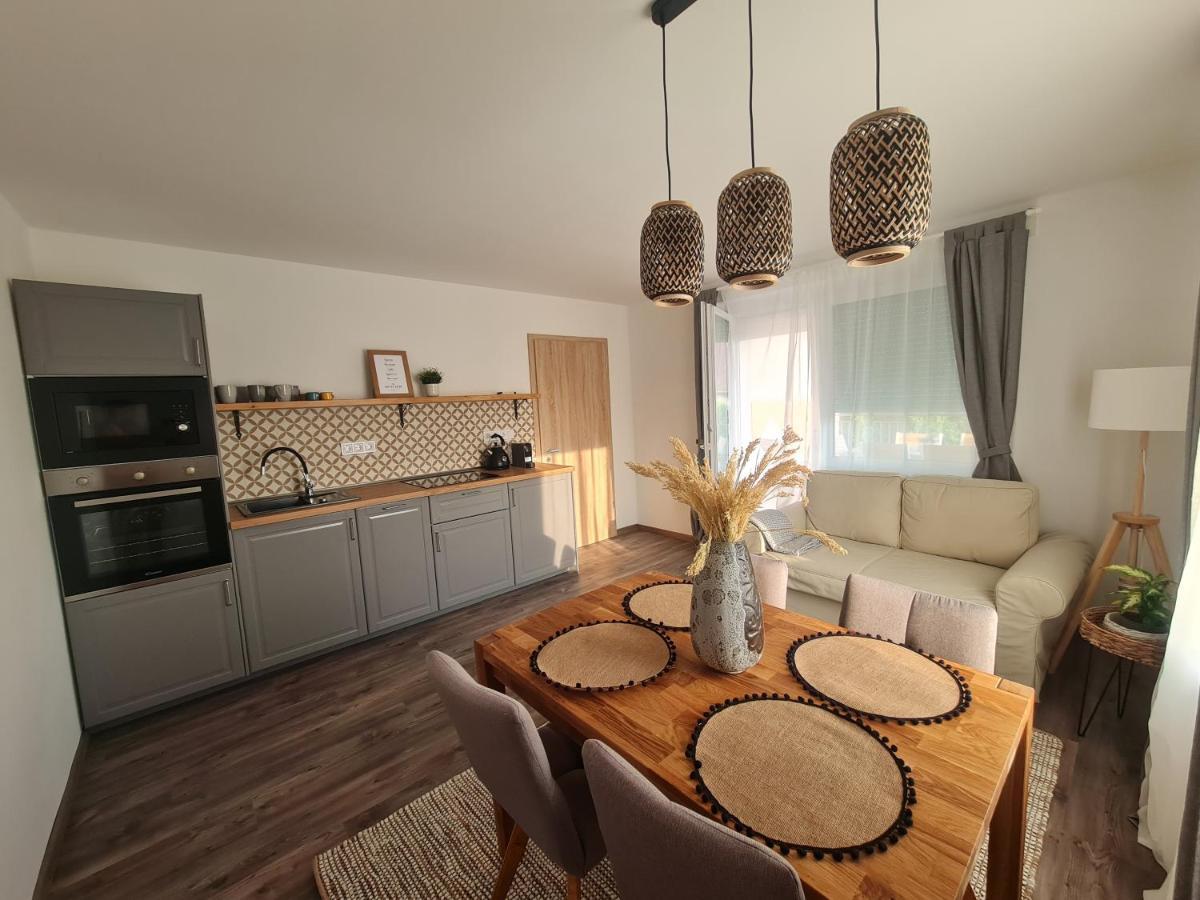 Darnay20 Vendeghaz Apartment Gyenesdiás Екстериор снимка
